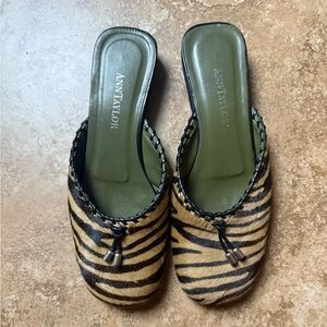 Ann Taylor mule shoes |size 5 1/2